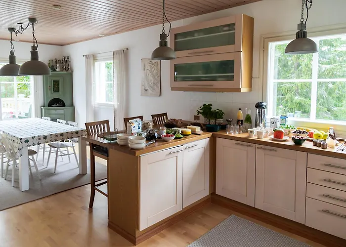 Iris, Nagu Βίλα Finby (Pargas)